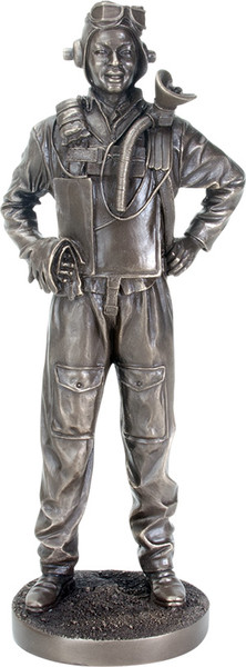 Airman World War II Soldier Sculpture Military Hero Figurine